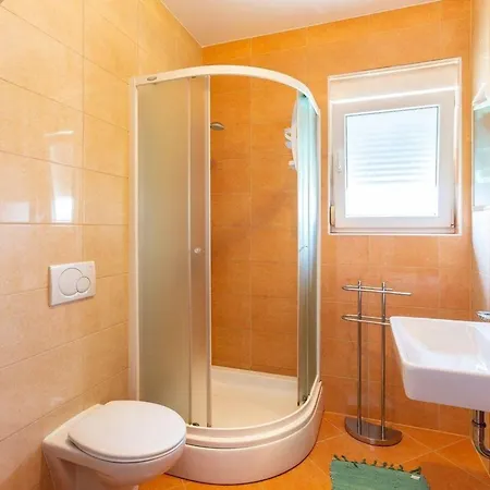 Appartamento Ferienwohnung Fur 4 Personen Ca 40 Qm In Medulin, Istrien Sudkuste Von Istrien - B60180 *